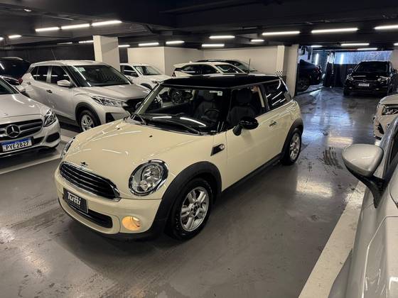 MINI COOPER 1.6 ONE 16V GASOLINA 2P AUTOMÁTICO MINI COOPER 1.6 ONE 16V GASOLINA 2P AUTOMÁTICO